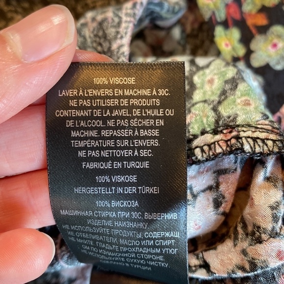 NWT Ted Baker Hendria Floral Mini Dress with Ruffle Details sz 0 - Picture 16 of 16